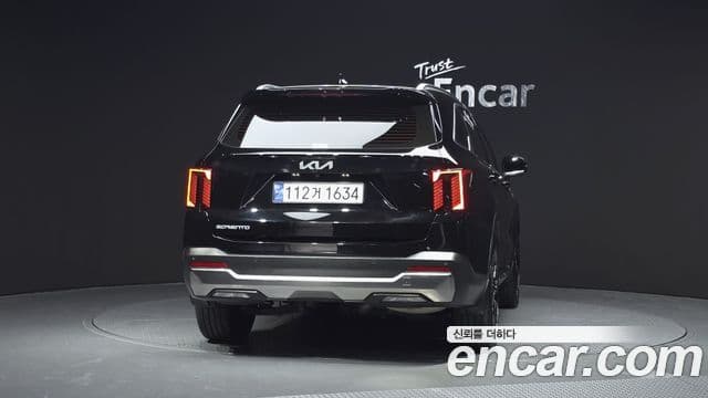 Kia Sorento 2023 — ფოტო 4/20