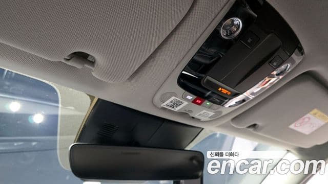 Kia Sorento 2023 — ფოტო 18/20