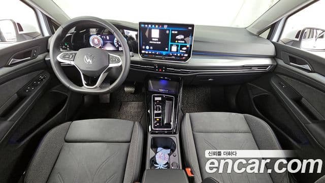 Volkswagen Golf 2025 — ფოტო 7/20