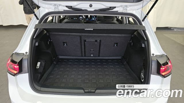 Volkswagen Golf 2025 — ფოტო 20/20