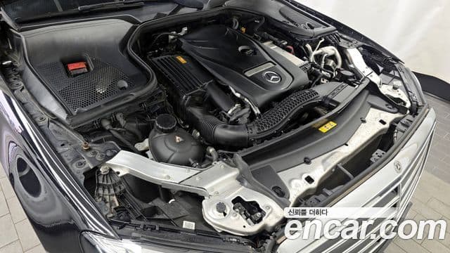 Mercedes-Benz E-Class 2018 — ფოტო 6/20