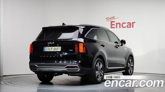 Kia Sorento 2022 — Photo 2/20