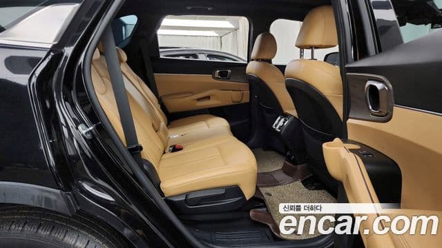 Kia Sorento 2022 — Photo 16/20