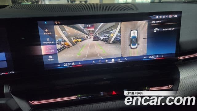 BMW 5 Series 2023 — Photo 16/20