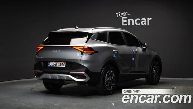 Kia Sportage 2023 — фото 2 из 20
