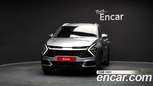 Kia Sportage 2023 — ფოტო 3/20