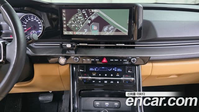 Kia Carnival 2022 — ფოტო 14/20