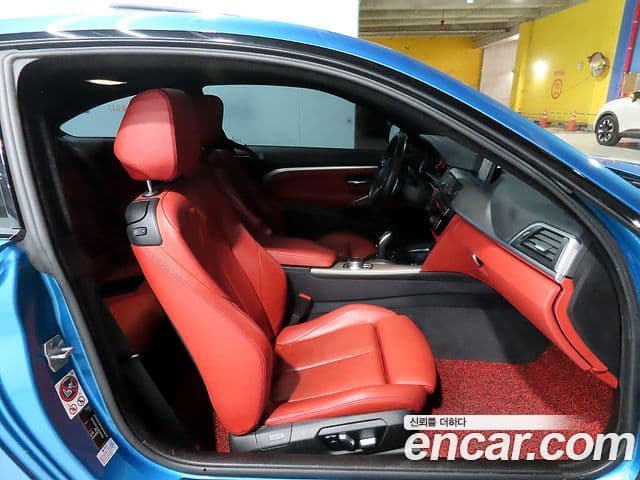 BMW 4 Series 2018 — Şəkil 18/20