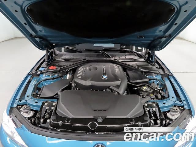 BMW 4 Series 2018 — Şəkil 9/20