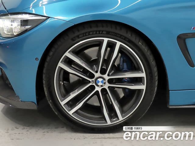 BMW 4 Series 2018 — Şəkil 11/20