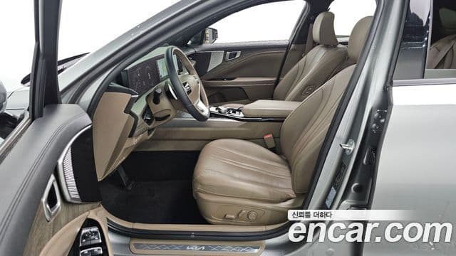 Kia K8 2023 — Şəkil 10/20