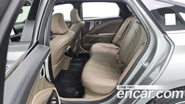 Kia K8 2023 — Şəkil 12/20