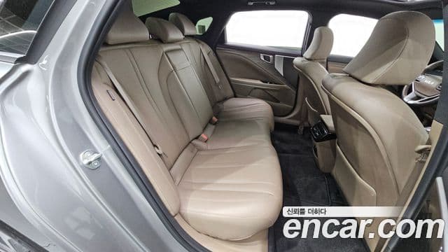Kia K8 2023 — Şəkil 13/20
