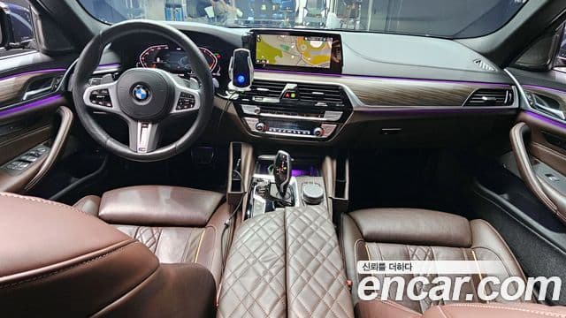 BMW 5 Series 2020 — фото 7 из 20
