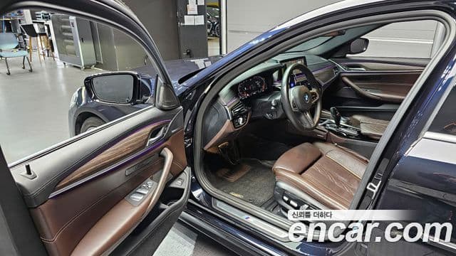BMW 5 Series 2020 — ფოტო 5/20