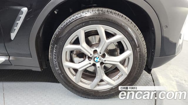 BMW X4 2022 — ფოტო 4/20
