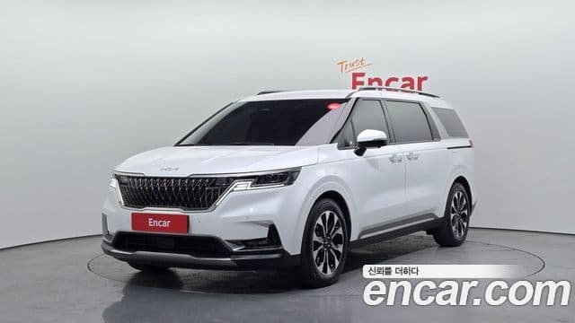 Kia Carnival 2023 — ფოტო 1/20