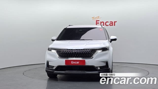 Kia Carnival 2023 — ფოტო 3/20