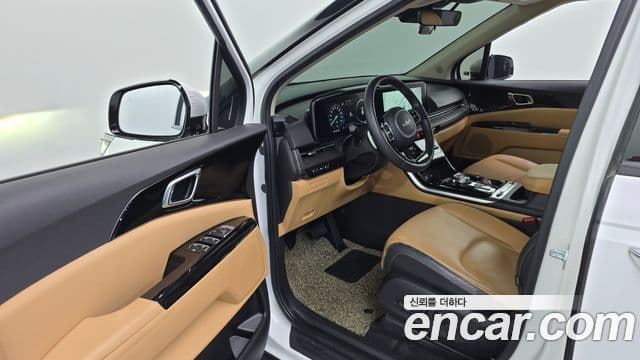 Kia Carnival 2023 — ფოტო 10/20