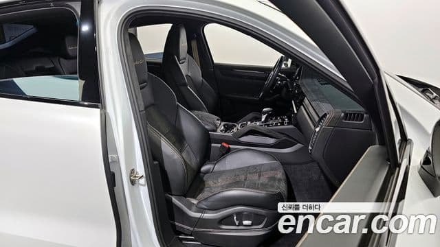 Porsche Cayenne 2023 — Şəkil 12/20