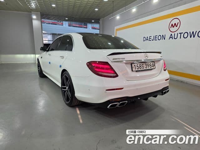 Mercedes-Benz E-Class 2019 — Şəkil 1/20
