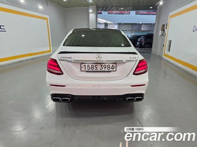 Mercedes-Benz E-Class 2019 — Şəkil 14/20