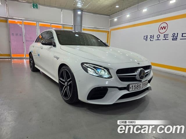 Mercedes-Benz E-Class 2019 — Şəkil 8/20