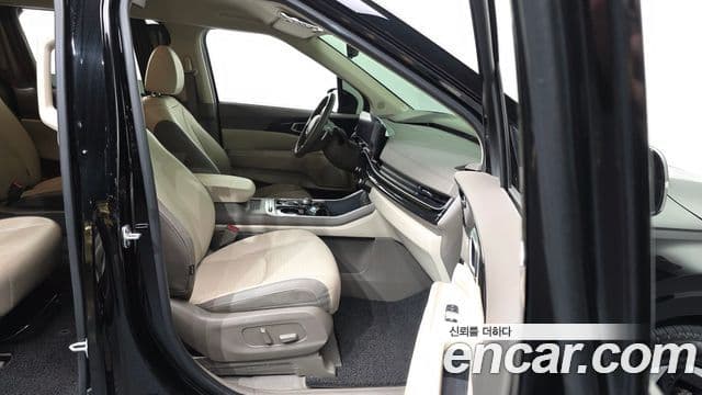Kia Carnival 2024 — Şəkil 11/20