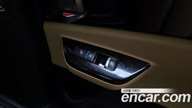 Kia Carnival 2021 — фото 19 из 20