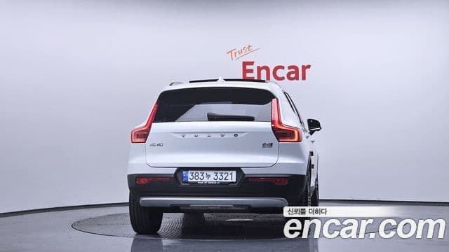 Volvo XC40 2020 — Şəkil 4/20