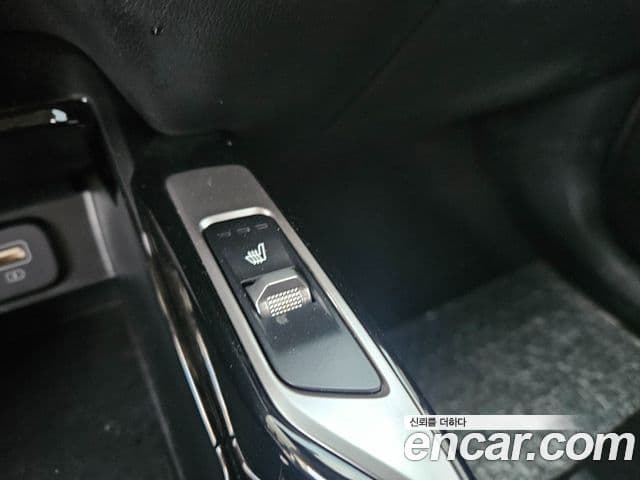 Kia Sorento 2021 — фото 17 из 20