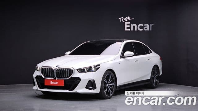 BMW 5 Series, 2024