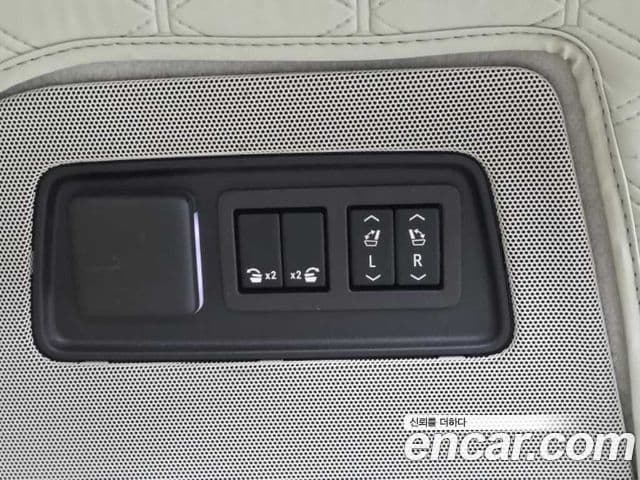 Cadillac Escalade 2023 — фото 11 из 20