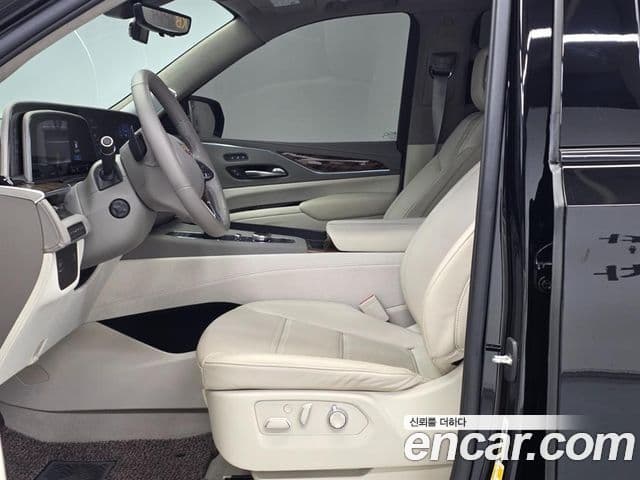 Cadillac Escalade 2023 — ფოტო 14/20