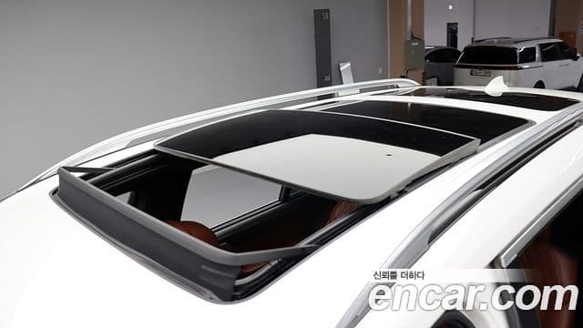 BMW X7 2020 — ფოტო 16/20