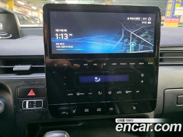 Hyundai Staria 2023 — ფოტო 9/9