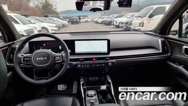 Kia Sorento 2023 — ფოტო 4/20