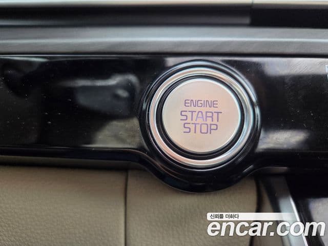 Kia Carnival 2023 — Şəkil 19/20