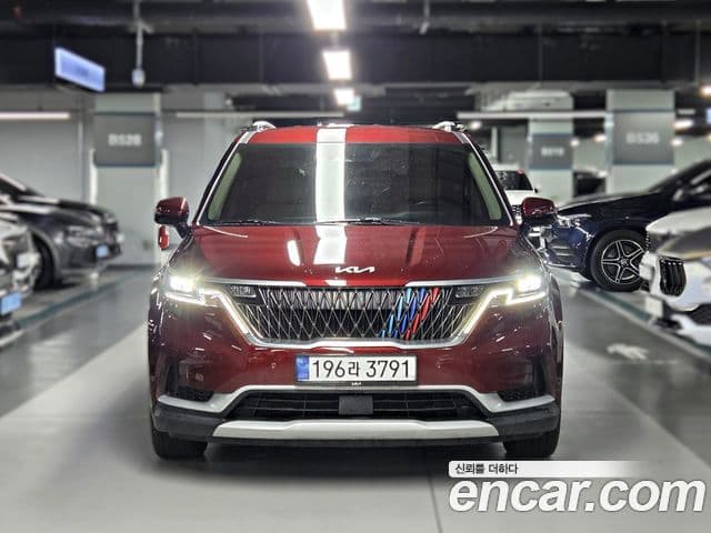 Kia Carnival 2021 — ფოტო 2/20
