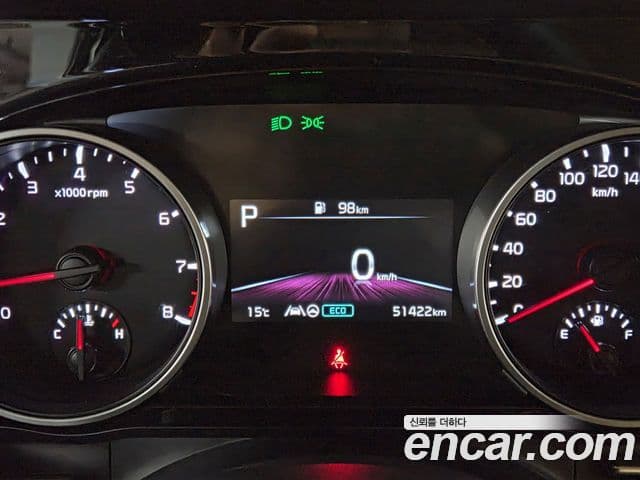Kia Carnival 2021 — ფოტო 4/20
