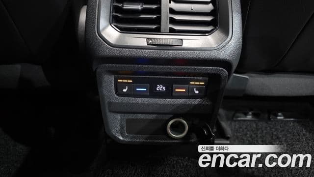 Volkswagen Tiguan 2021 — Şəkil 17/20