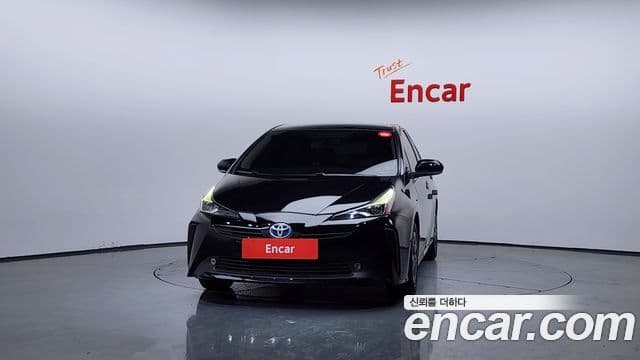 Toyota Prius 2019 — Photo 13/20