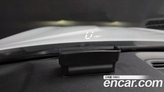 Genesis G70 2018 — ფოტო 18/20