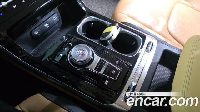 Kia Carnival 2022 — Şəkil 14/20