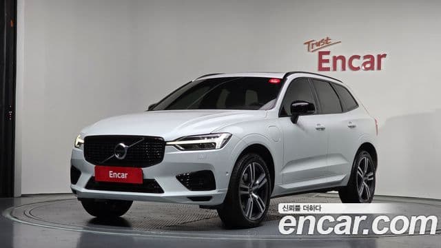 Volvo XC60 2021 — Şəkil 1/20