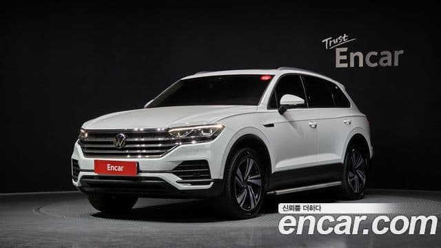 Volkswagen Touareg 2023 — ფოტო 1/20