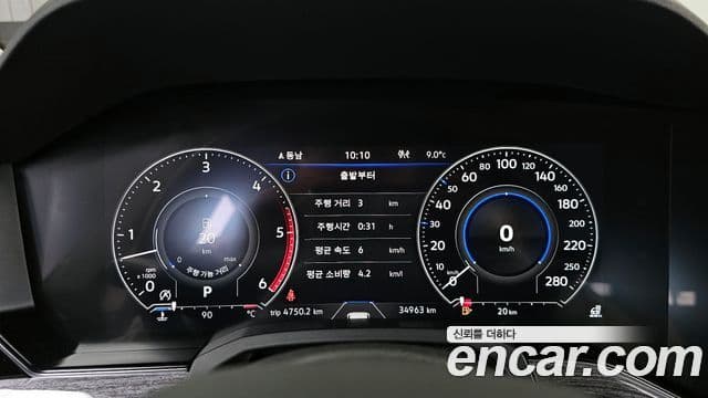 Volkswagen Touareg 2023 — ფოტო 8/20