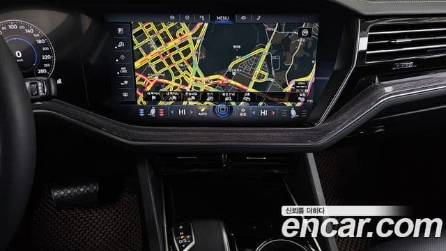 Volkswagen Touareg 2023 — фото 14 из 20