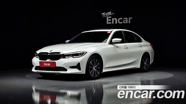 BMW 3 Series 2019 — Şəkil 9/20