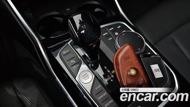 BMW 3 Series 2019 — Şəkil 7/20